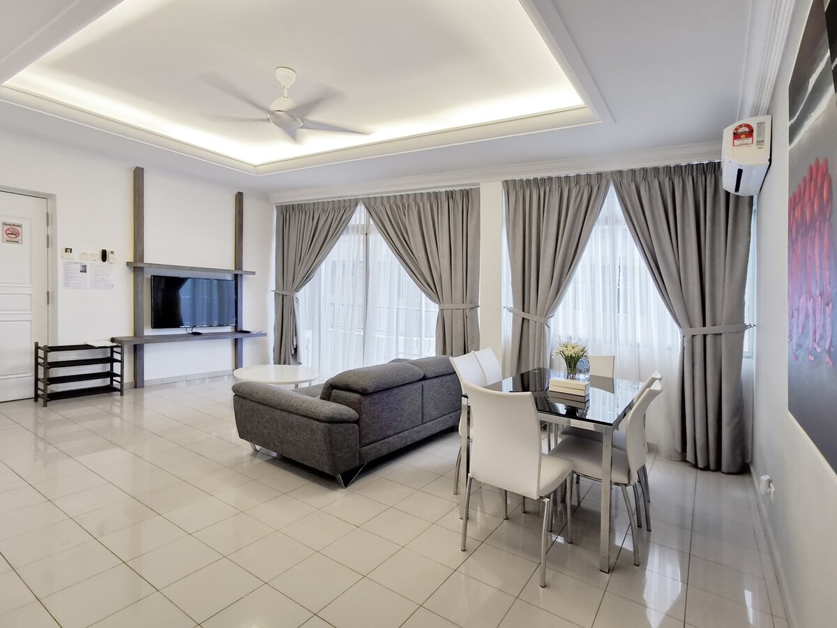 Penthouse Apartment in Gurney Drive