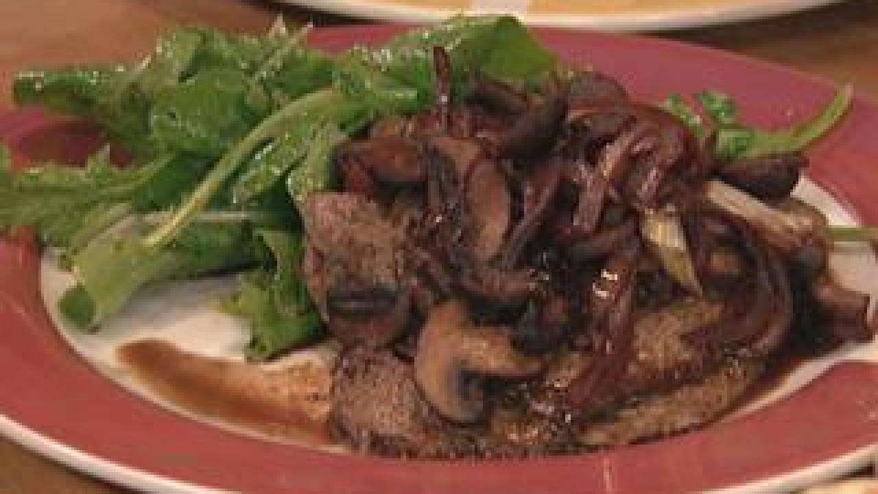 Cube Steak with Red Wine Sauce