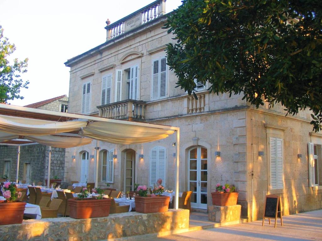 Hotel Sipan Villa