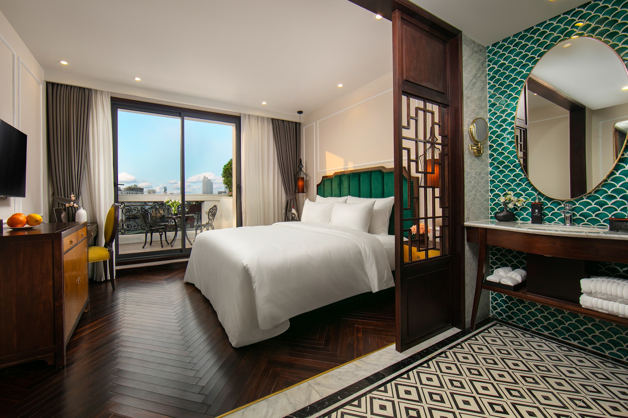 Hotel H