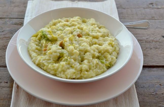 Risotto de tomate y albahaca