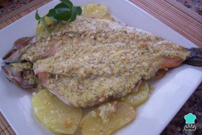 Trucha a la Navarra con salsa de almendras