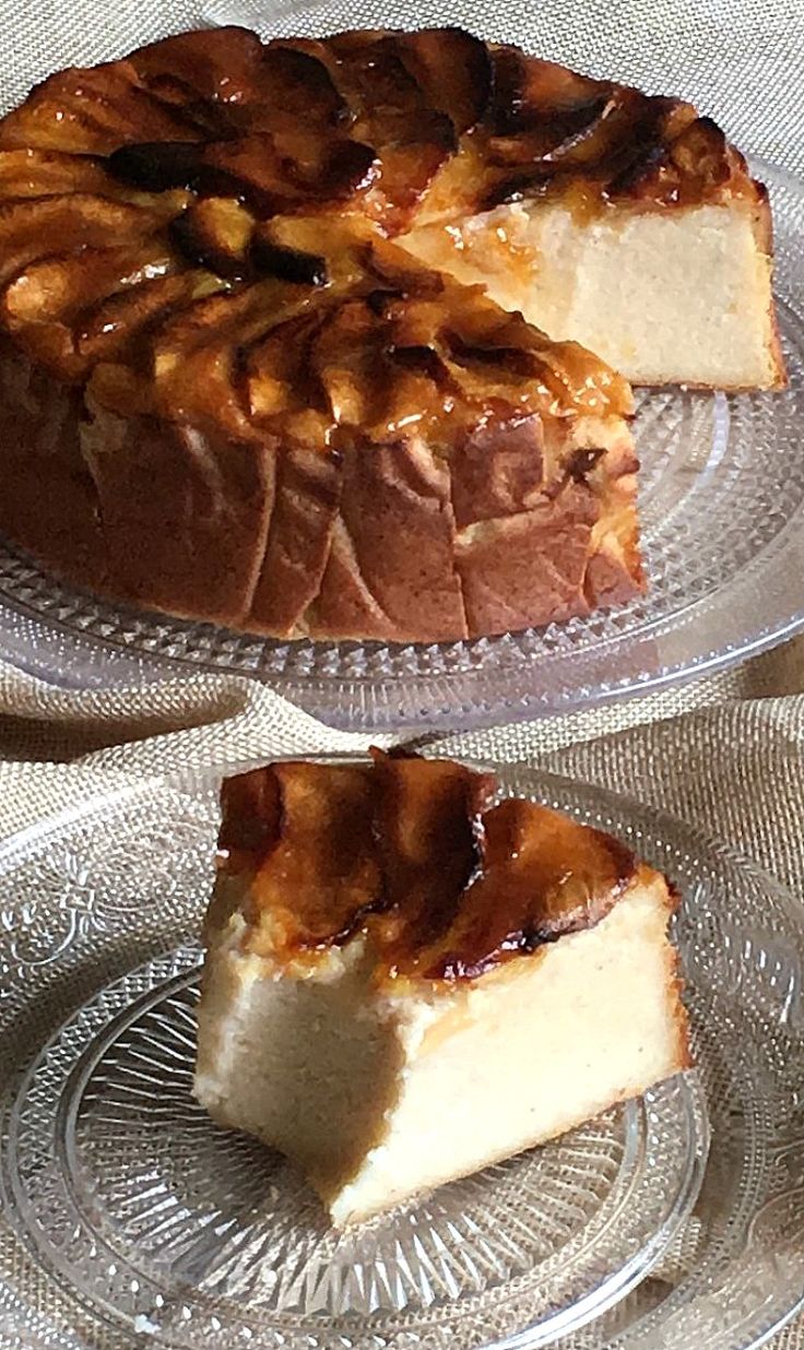 Coca de manzana con queso crema