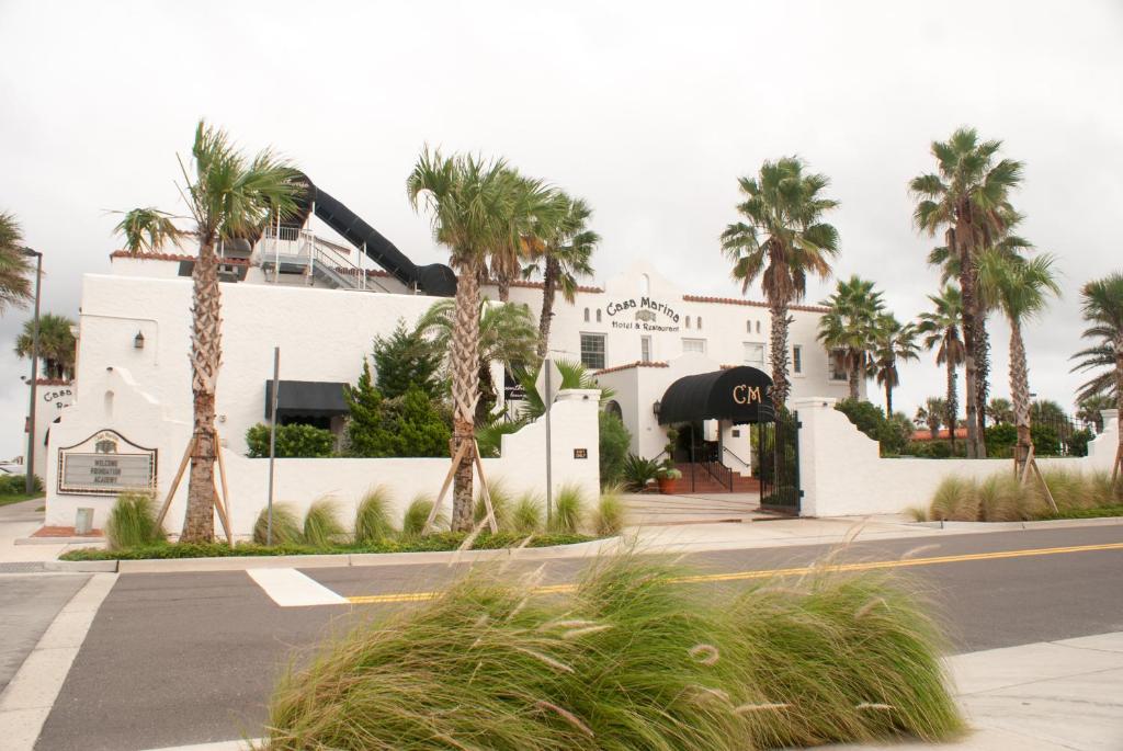 Beachfront Hotel and Restaurant