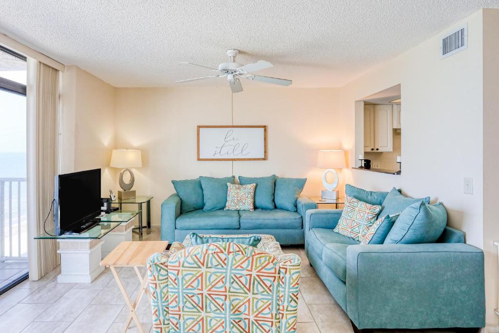 Oceanfront Oasis Hotel