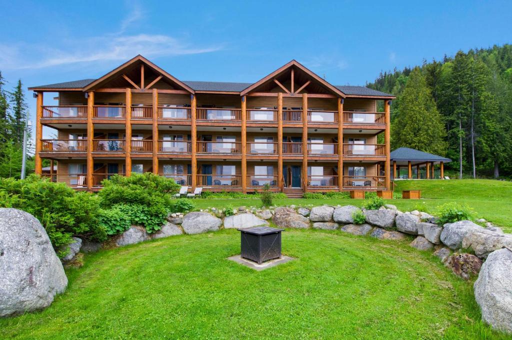 Lakeview Wellness Retreat