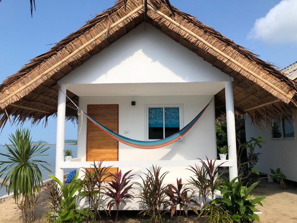 Beachfront Bungalow with Terrace