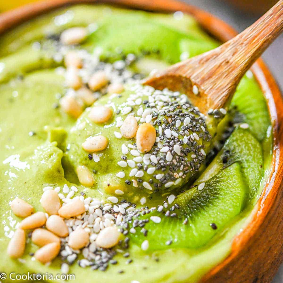 Matcha Smoothie Bowl
