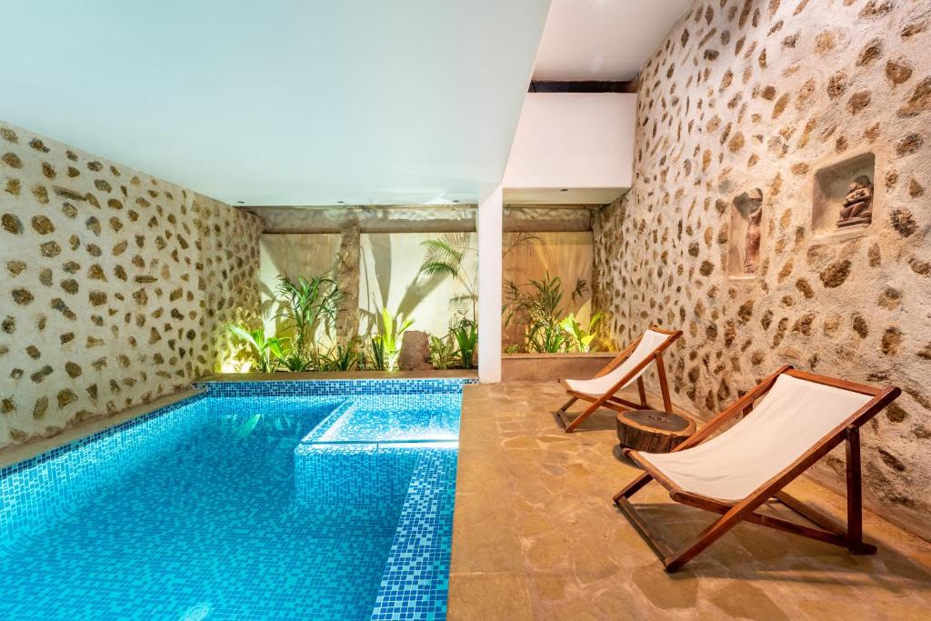 Luxury Resort with Private Pool Suites