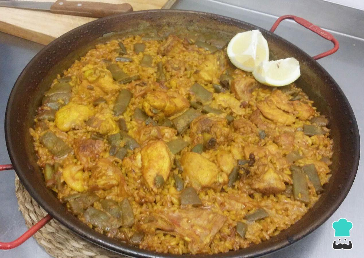 Paella Valenciana de Pollo