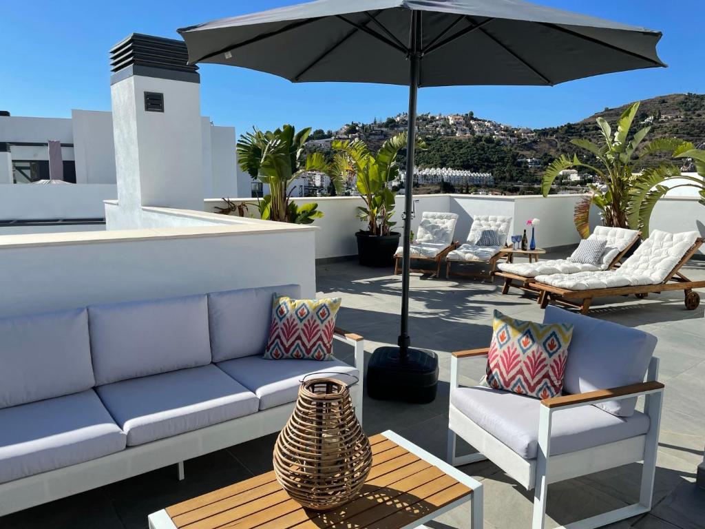 Seaside Apartment with Panoramic Views
