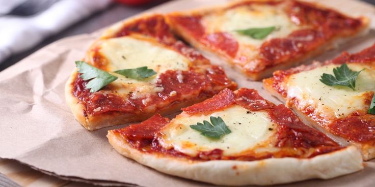 Pizza Margherita con masa de trigo sarraceno