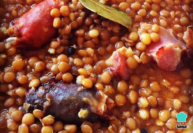 Receta de lentejas estofadas con chorizo y morcilla