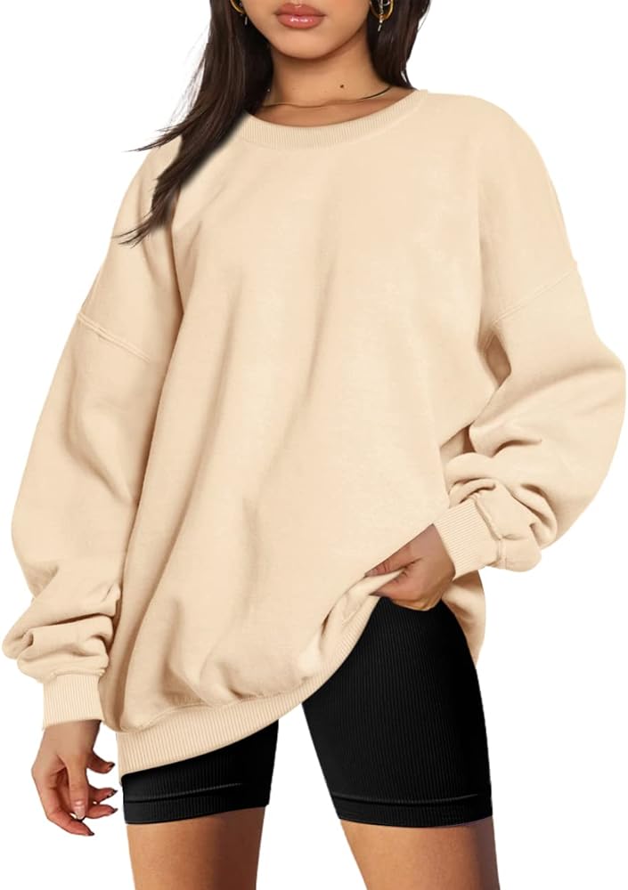Stay Warm and Stylish with this Women's Oversized Loose-Fit Activewear Sweater