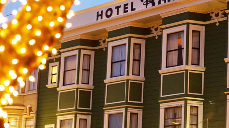 5. Hotel Boheme