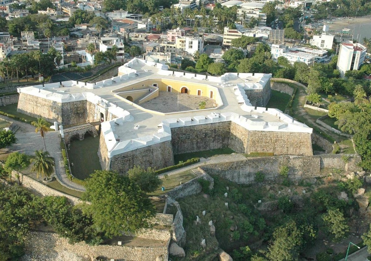 Discover Acapulco's History at Fuerte de San Diego