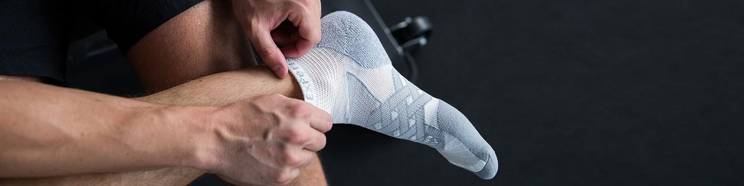 8. Thorlos Women's Experia No Show Tab Socks