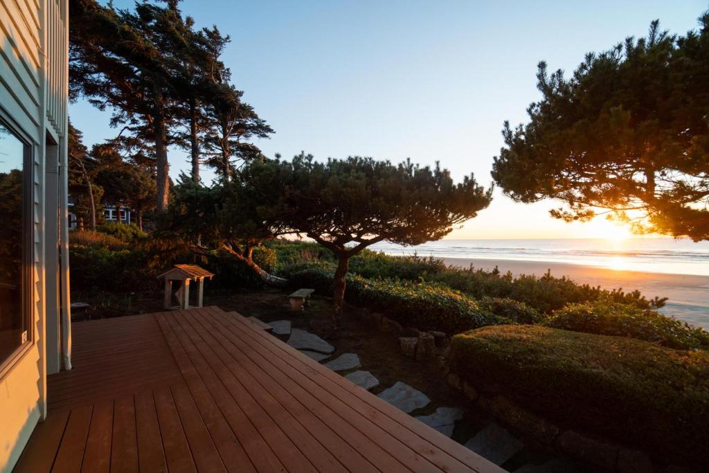 8. Coastal Escape Hotel