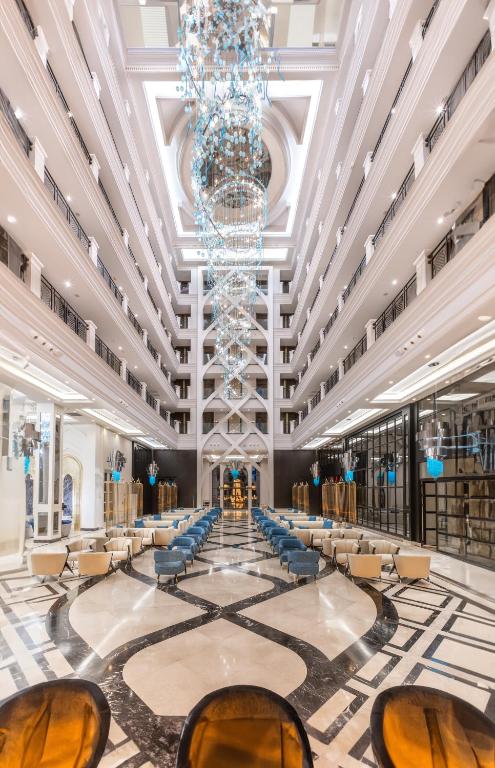 Hotel Serenity