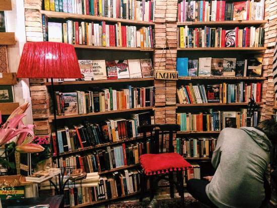 Librería Antonio Machado