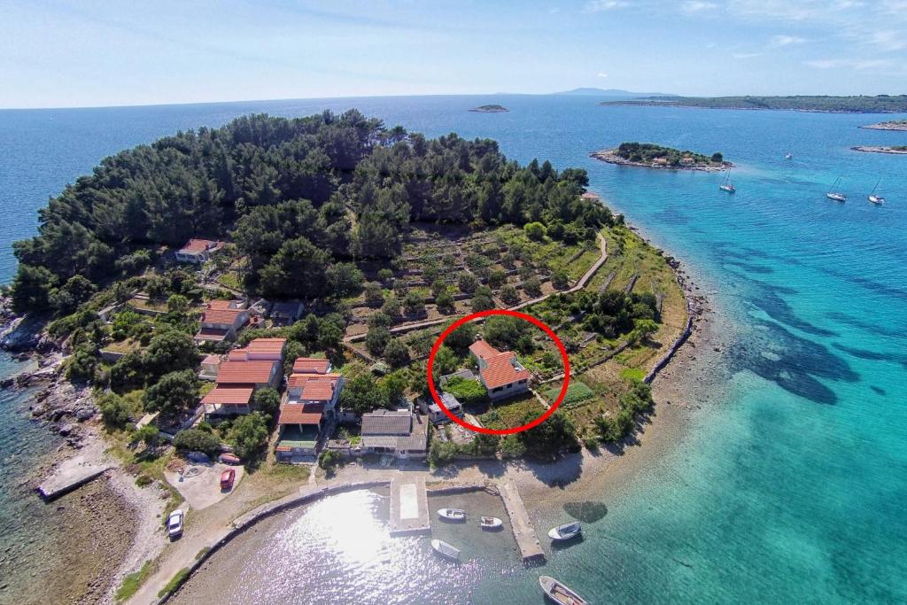 Coastal Villa Rava Haven
