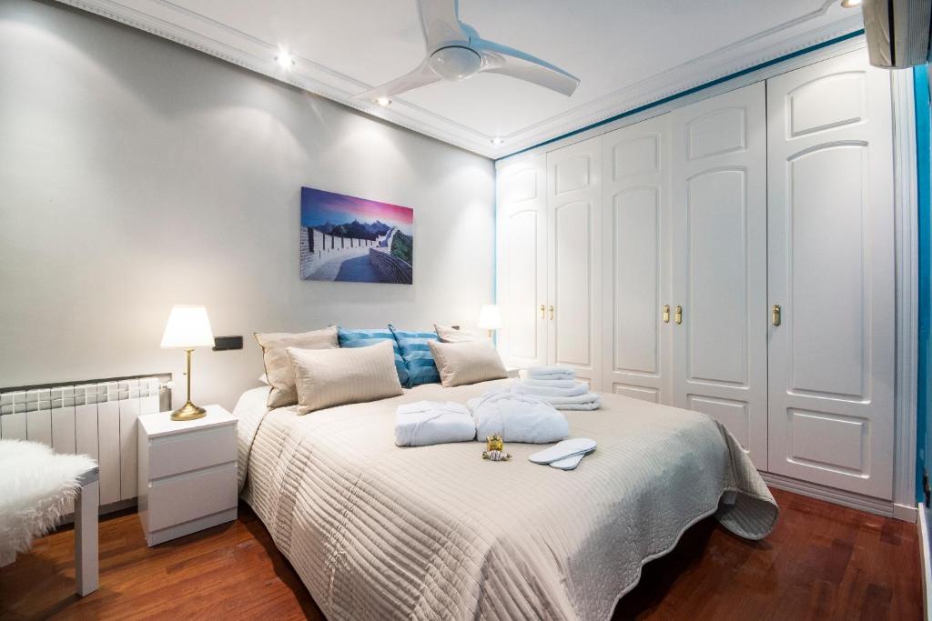 Comfortable Apartment with City Views