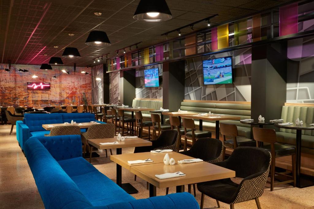 Delta Hotels by Marriott Toronto Airport & Conference Centre