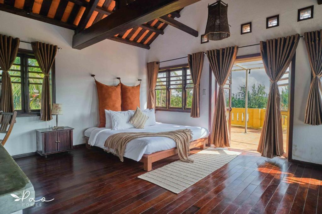 Family-Friendly Villa with Pool
