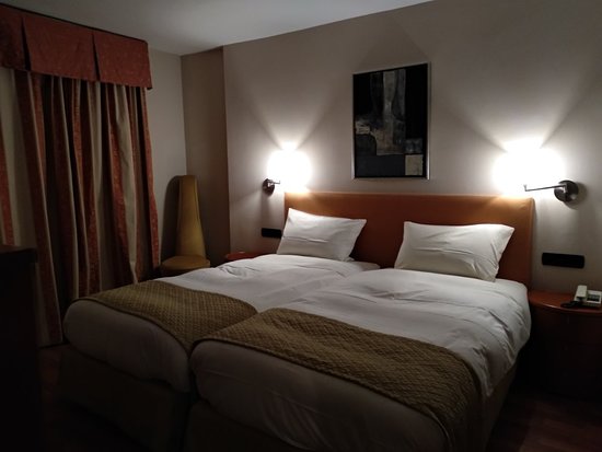Hotel Carlos V Malaga
