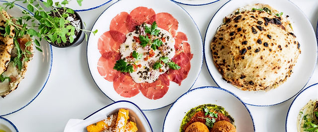 Cartoccio de Salmón con Salsa de Queso Crema y Eneldo