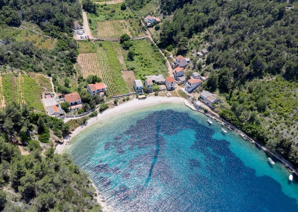 Uvala Stiniva Beach