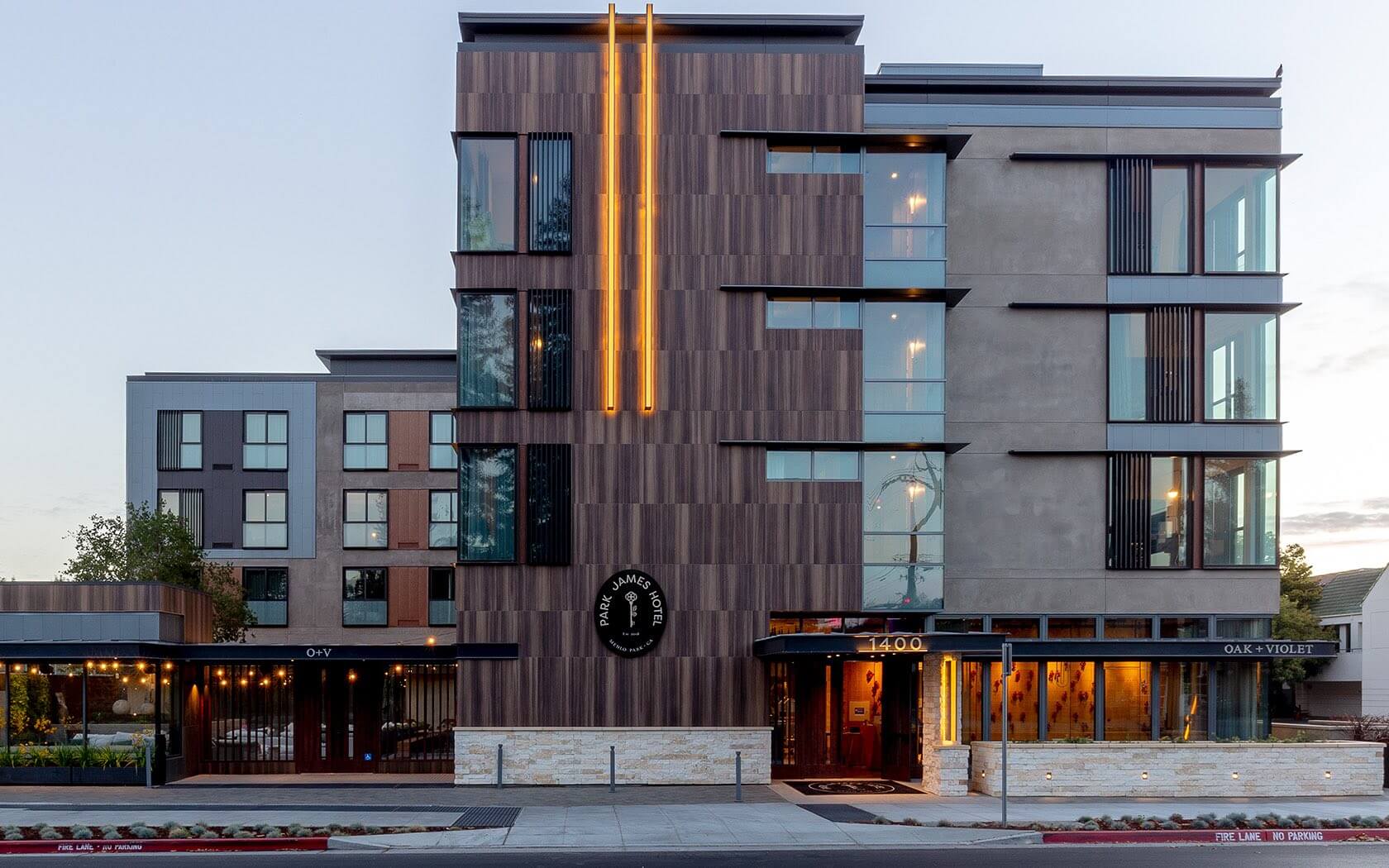 Hotel J