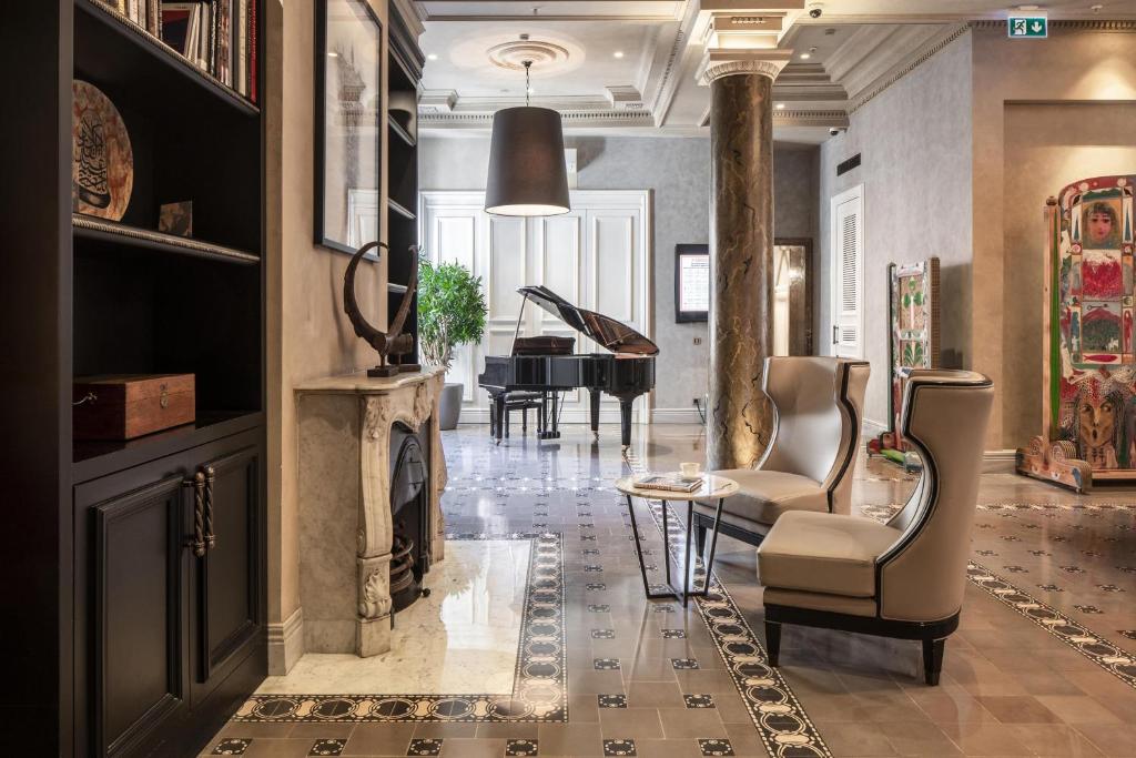 Vault Karakoy House Hotel