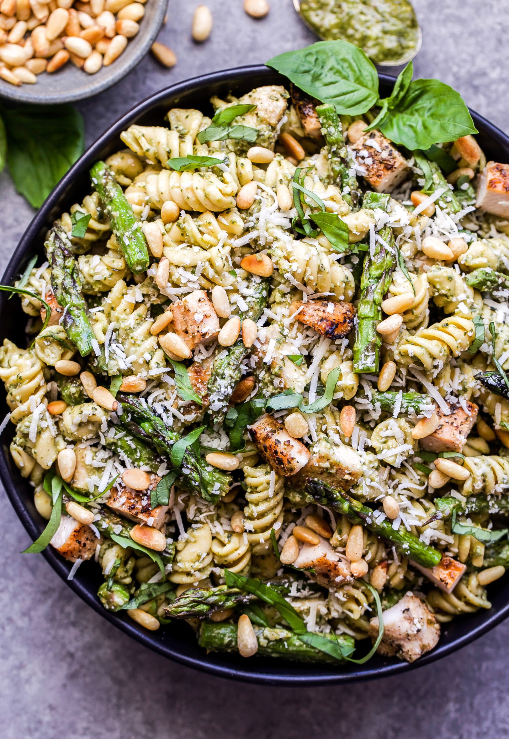 Grilled Chicken and Asparagus Pasta