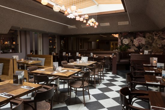 6. Eetcafe Oost