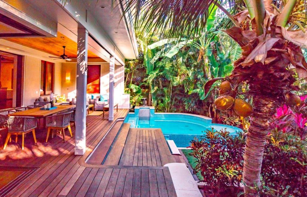 Luxury Villa with Pool
