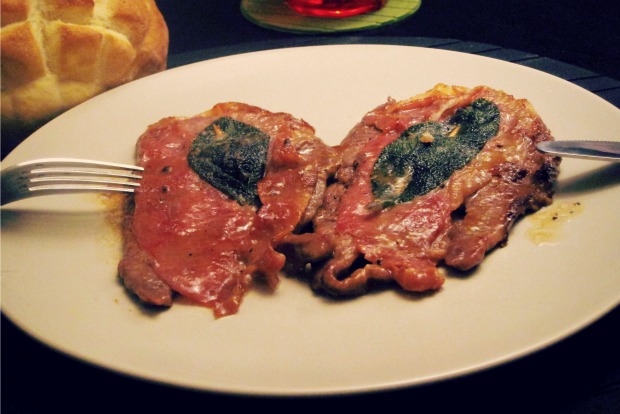 Saltimbocca a la Romana con ensalada