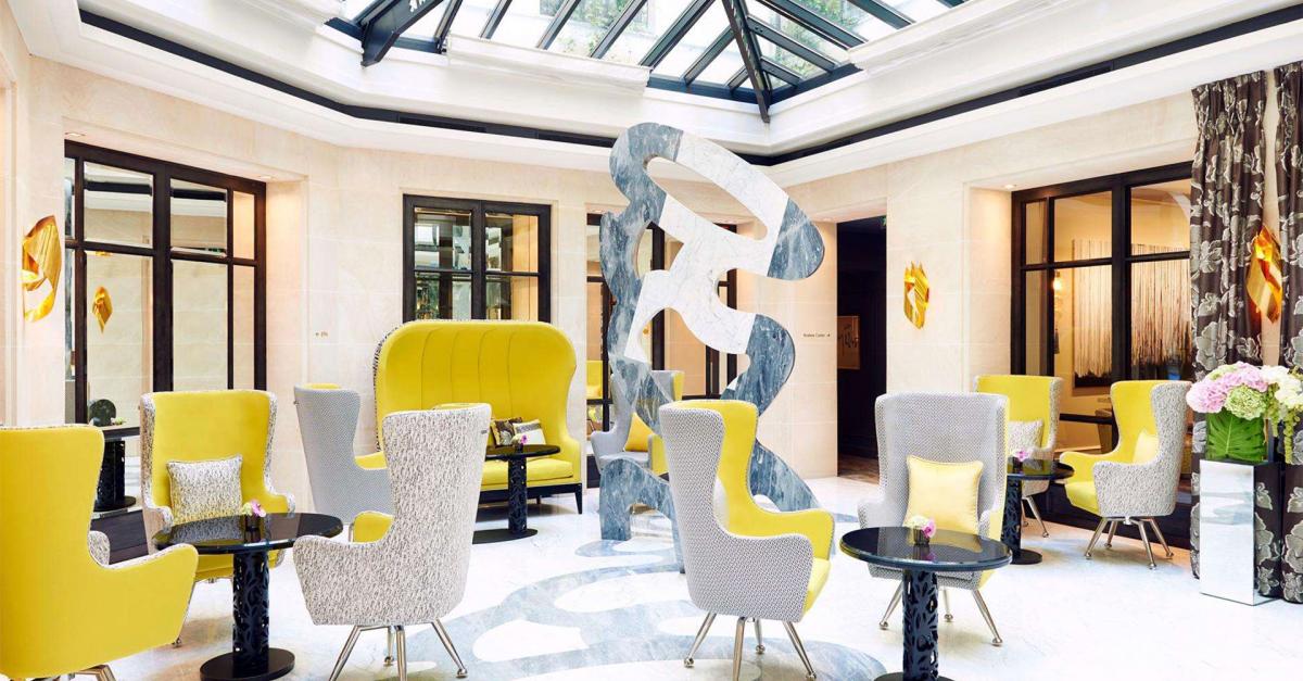 Hotel Le Burgundy Paris