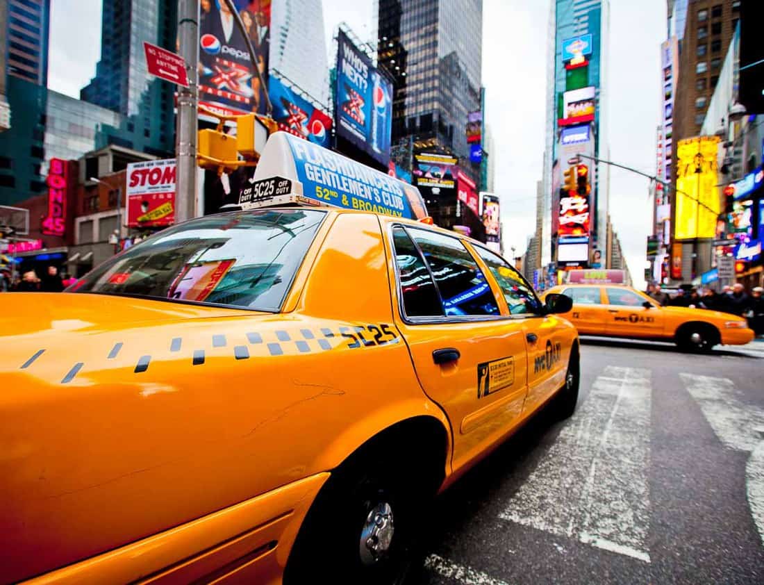 Spacious Family-Friendly Apartment in Times Square