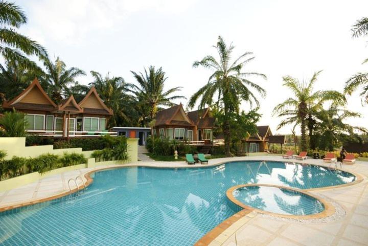 10. Palm Paradise Resort