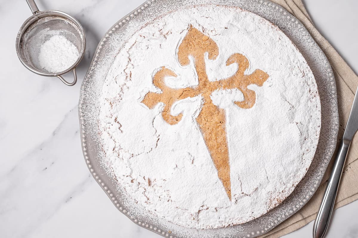 9. Tarta de Santiago