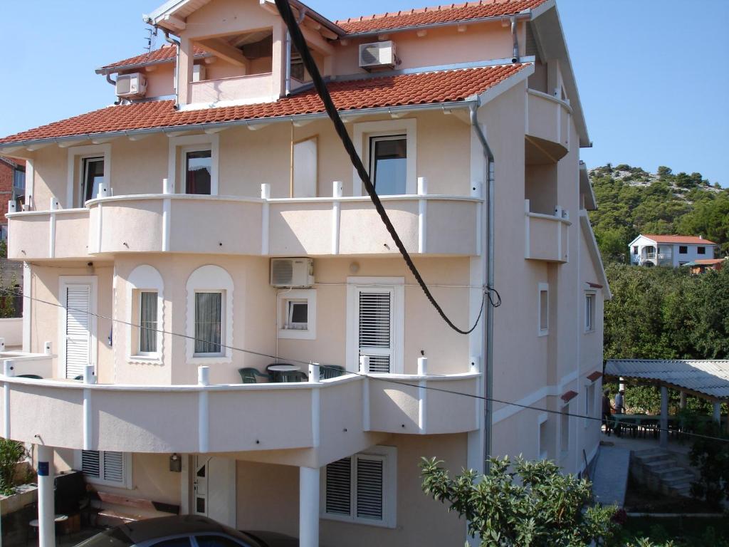 Hotel Tkon Palace
