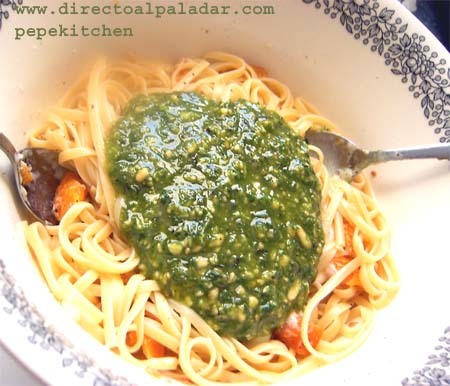 Pesto Genovese con Thermomix y tomates secos