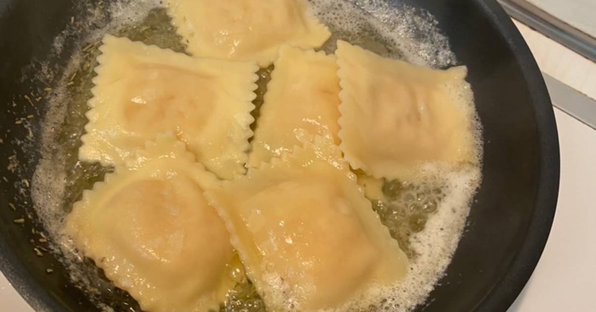 Ravioli de pollo y queso ricotta