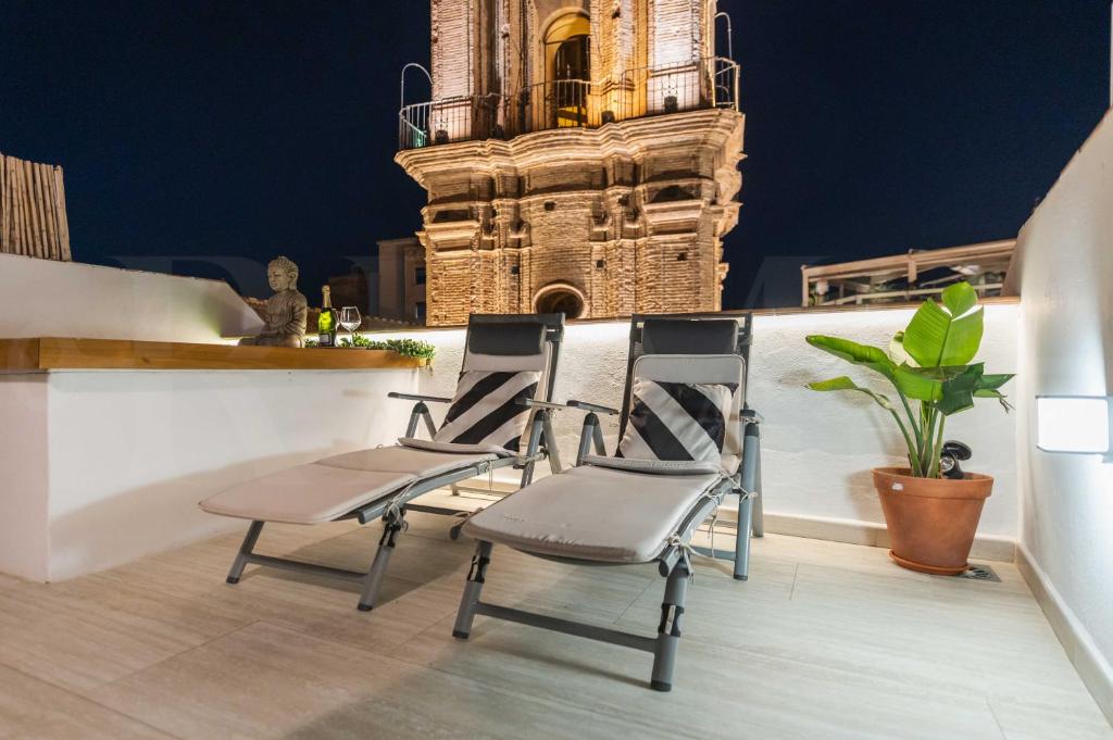 Penthouse Apartment with Rooftop Terrace