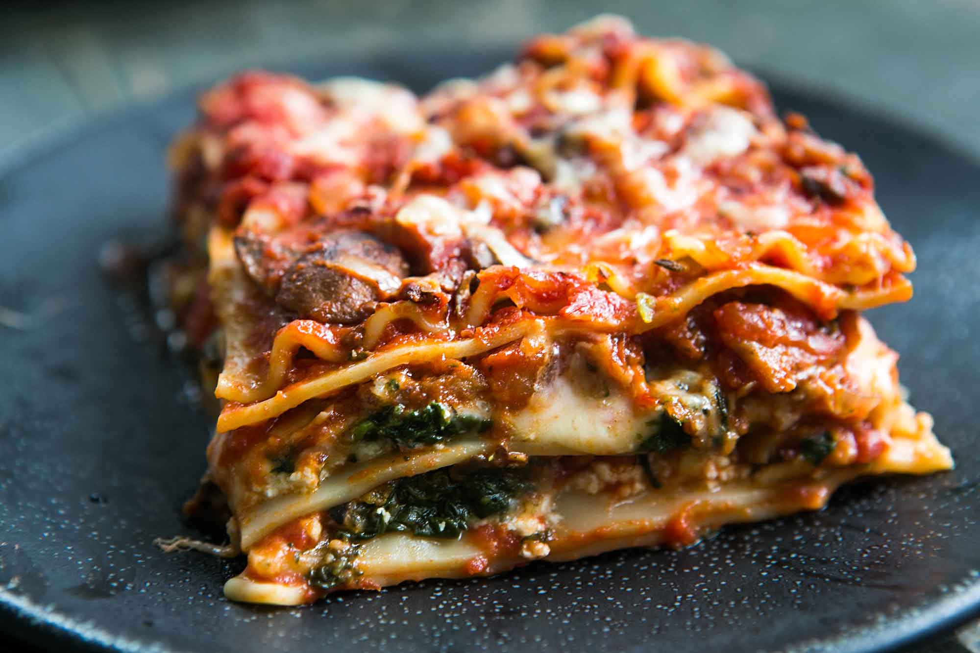 Trenette al Pesto con Berenjenas y Ricotta