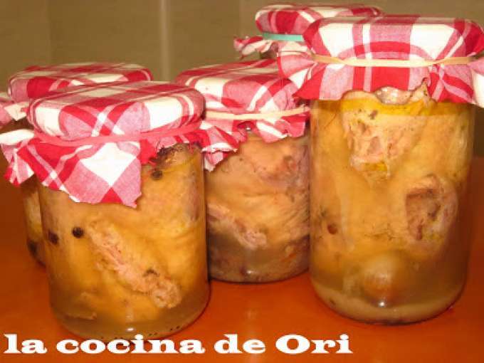 Perdiz estofada con naranja