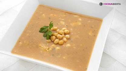 Sopa de pescado con garbanzos