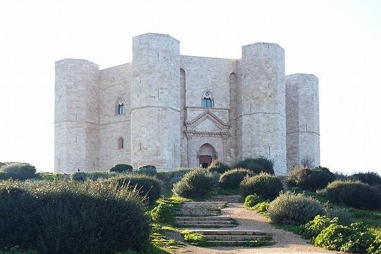 Day 4: Day Trip to Castel del Monte