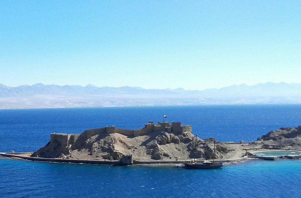 Visit the Salah El-Din Castle